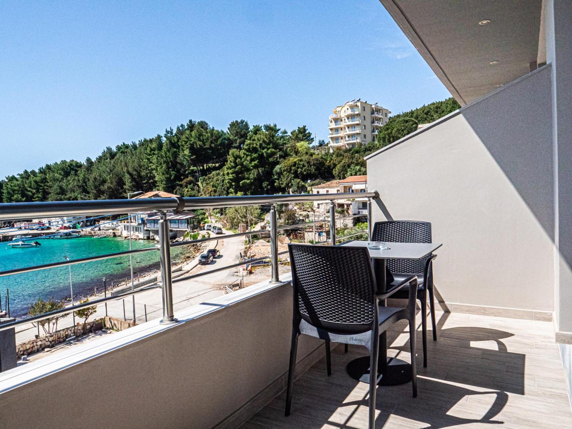 Endless Blue Himara Hotel Exterior photo