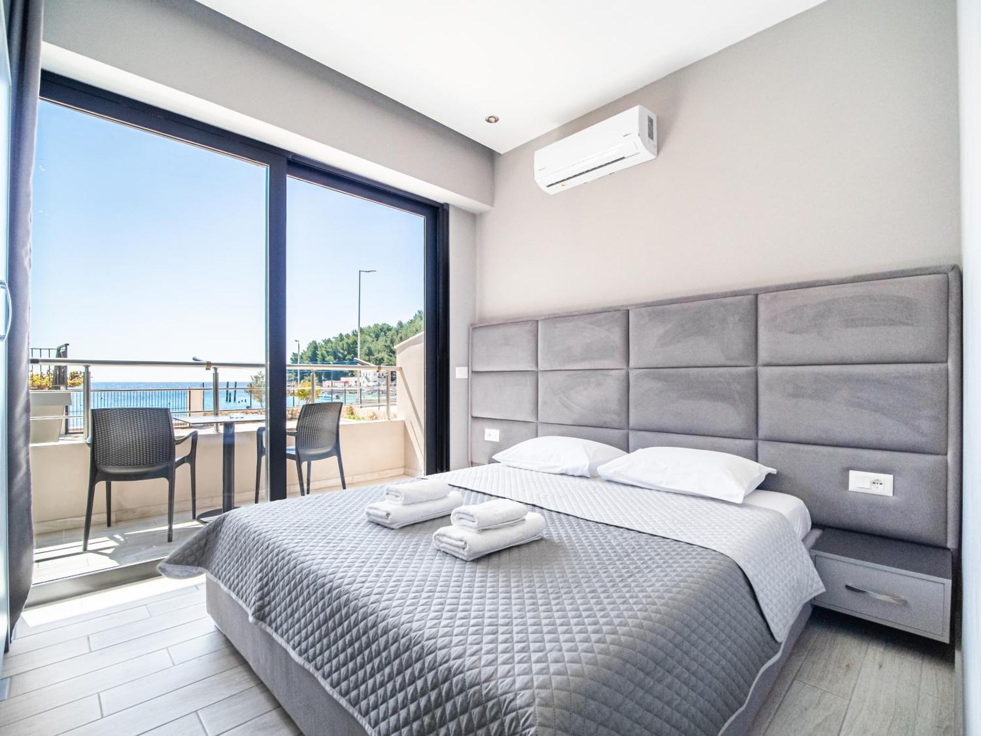 Endless Blue Himara Hotel Exterior photo
