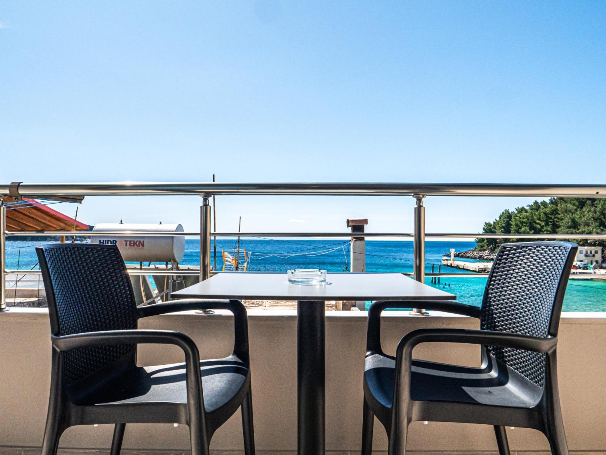 Endless Blue Himara Hotel Exterior photo