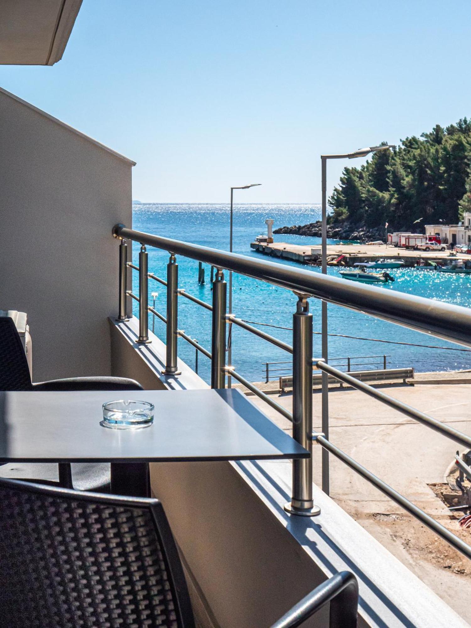 Endless Blue Himara Hotel Exterior photo