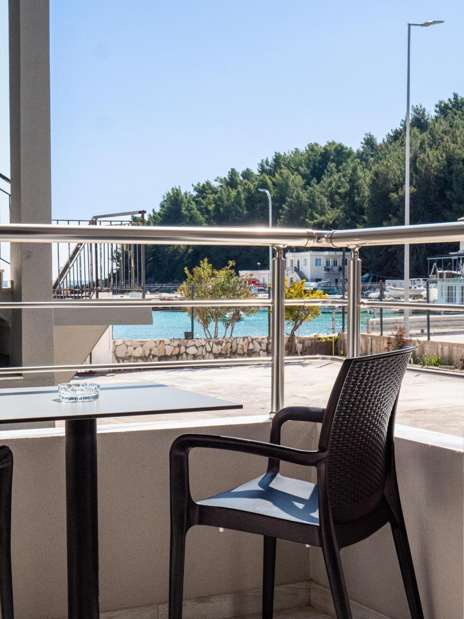Endless Blue Himara Hotel Exterior photo