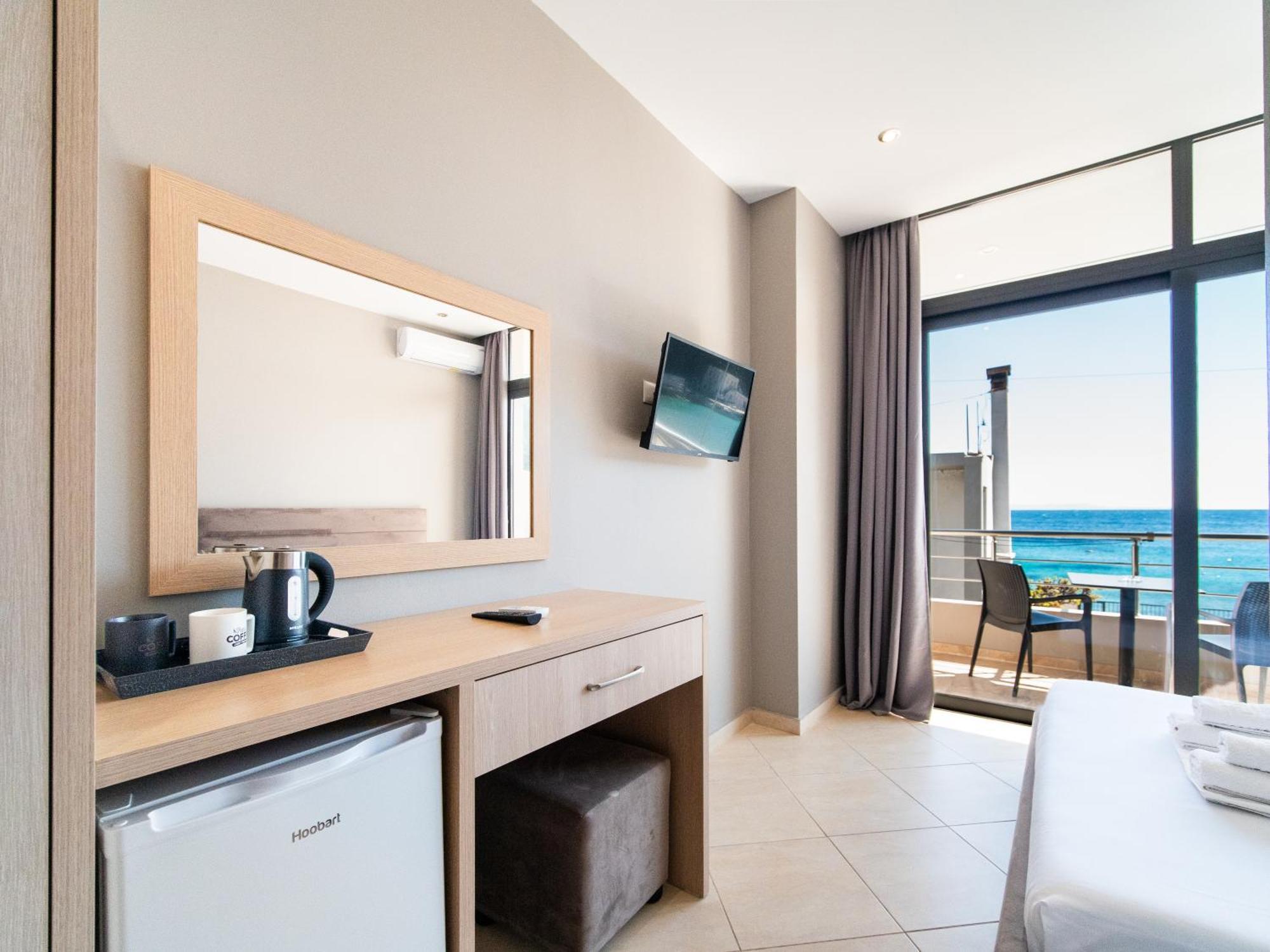 Endless Blue Himara Hotel Exterior photo
